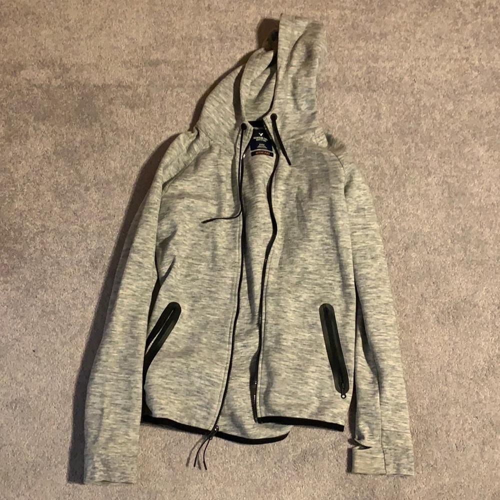 American Eagle sweatshirt